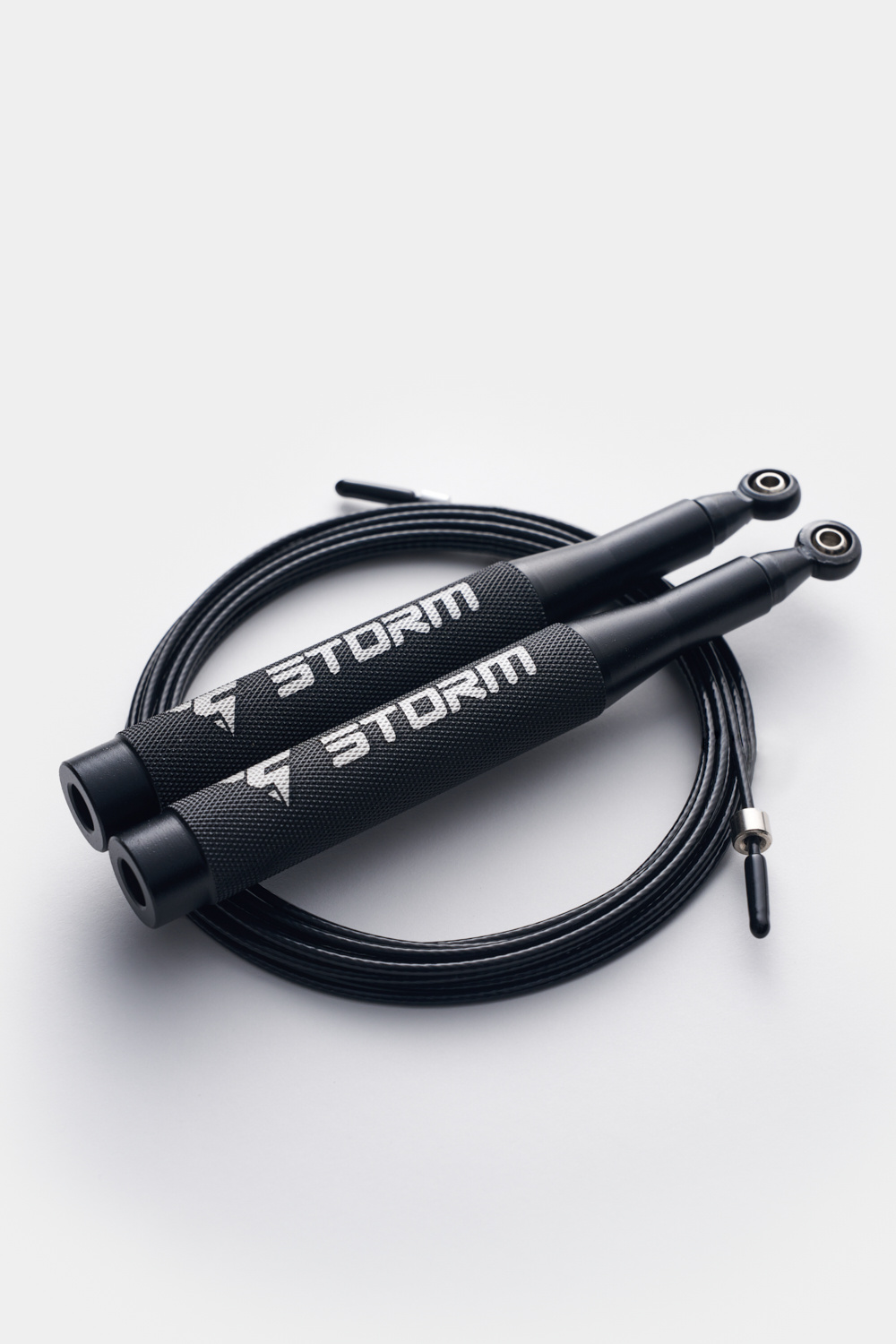 Skakanka treningowa STORM SV4 - czarna