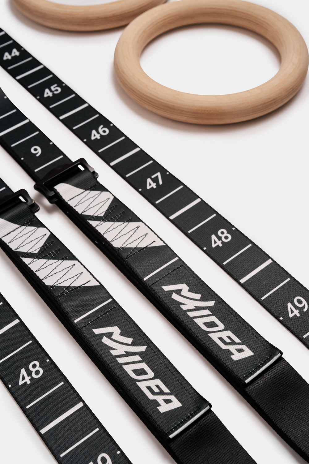 Kółka gimnastyczne drewniane bukowe 32mm klamry Alpin wzór Skala czarna